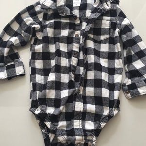 Carter ‘s dress shirt babyboys 18 months